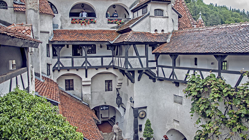 Visit Brasov: 30 Beautiful Photographs to Inspire You to Visit Transylvania 27 30 Photographs to Inspire You to Visit Brasov Transylvania 23