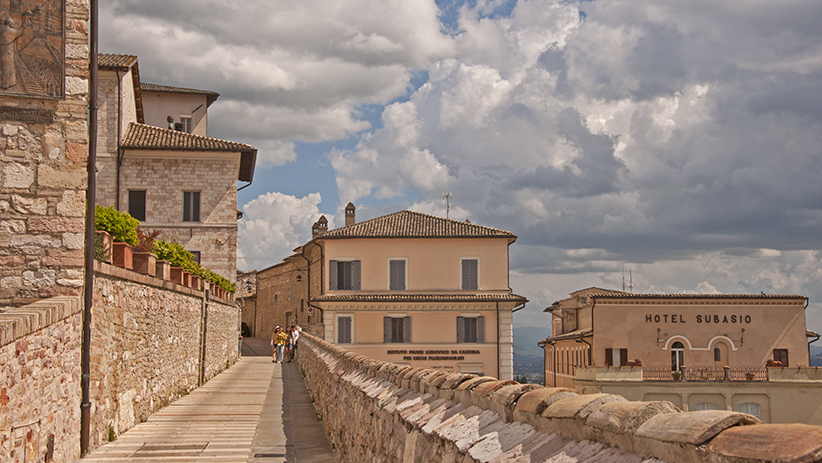 50 Stunning Photos to Inspire You to Visit Assisi, Italy38