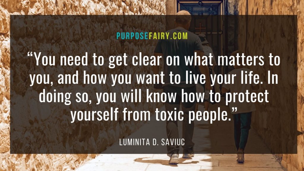Toxic People: 8 Ways to Protect Yourself from Toxic People 2 8 Ways to Protect Yourself from Toxic People